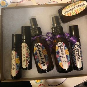 Essential oil blends